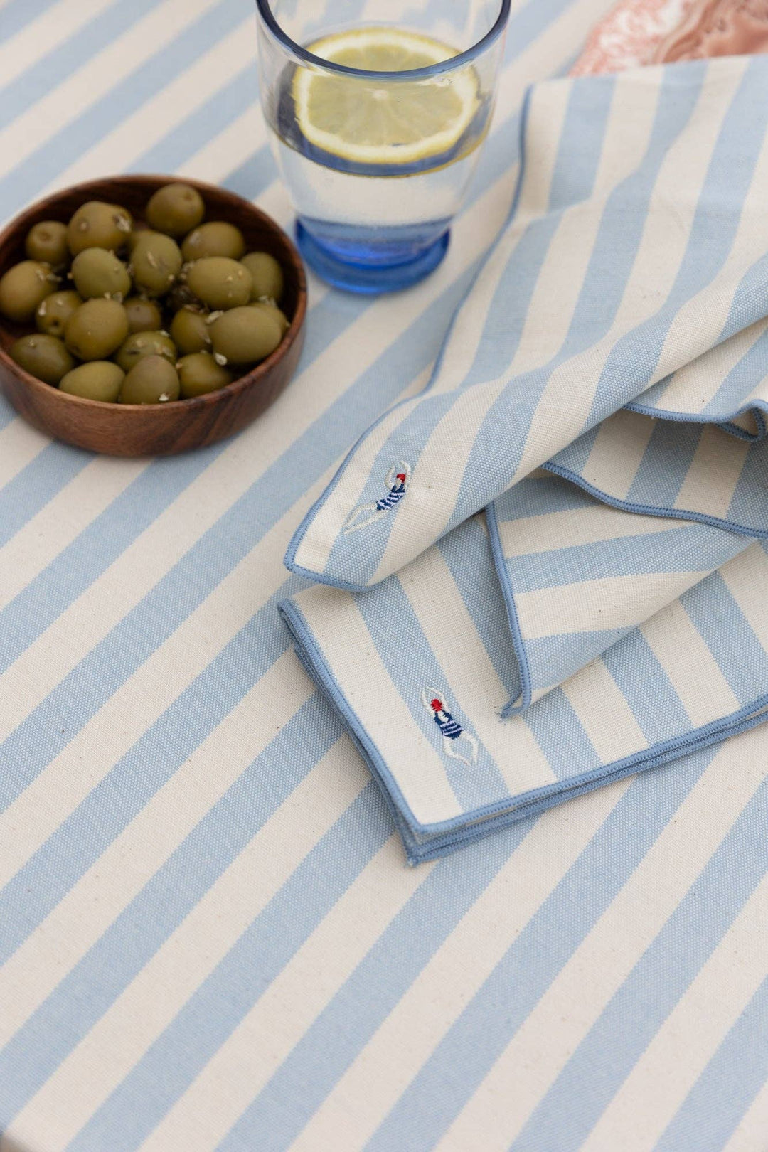 Barra-Servietten mit Stickerei